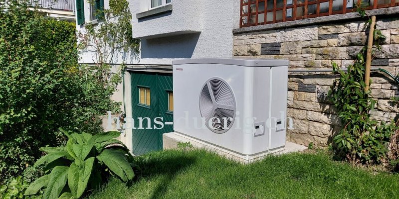 WPL-A 07 HK 230 Premium auf Betonsockel fertig montiert