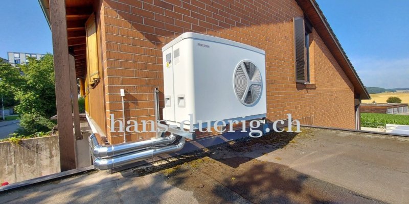 eingebaute Wärmepumpe STIEBEL-ELTRON WPL-A 07 HK 230 Premium