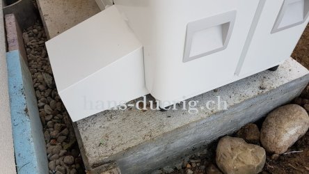 Wärmepumpen Anschluss mit Abdeckung