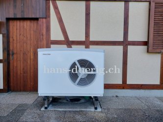 Die WPL-A-07-HK-230-Premium auf Konsole montiert