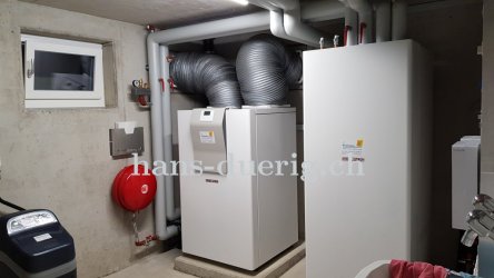 Technikraum mit LW-Wärmepumpe WPL17ICS