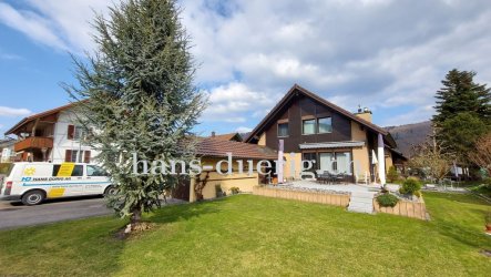 Das Wohnhaus mit der Luft-Wärmepumpe nach der Sanierung