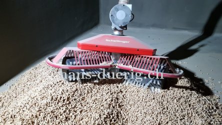 Pellets-Saugroboter für die Austragung der Pellets