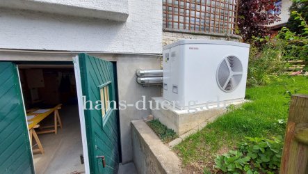 aussen aufgestellte Wärmepumpe STIEBEL-ELTRON WPL-A 07 HK 230 Premium