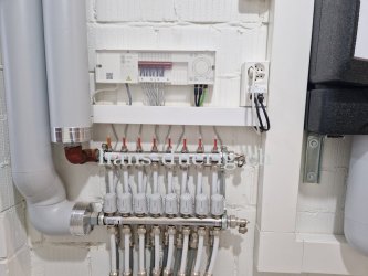 der neue Bodenheizungsverteiler mit Funk-Einzelraumregelung