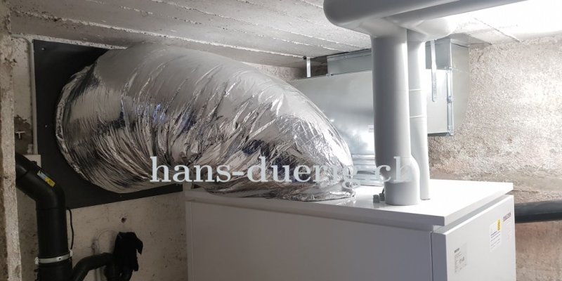 Wärmepumpe STIEBEL ELTRON WPL19 I innen aufgestellt