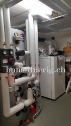fertig angeschlossener Kombienergiespeicher mit der Wärmepumpe