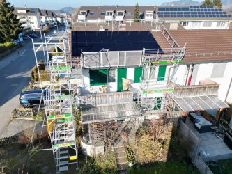 Die Photovoltaik-Anlage im Bau